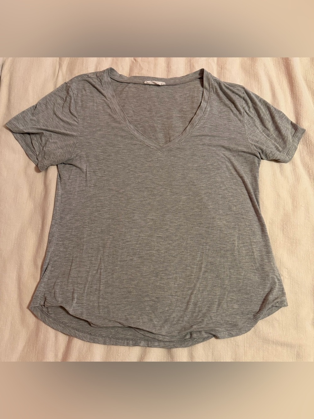 Classic V-Neck Women's T-Shirt in Heather Gray